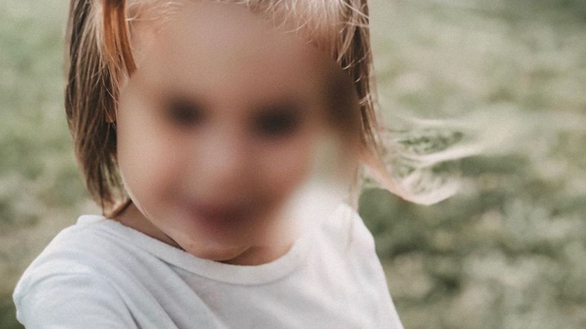 Juna, Tochter von Anne Wünsche