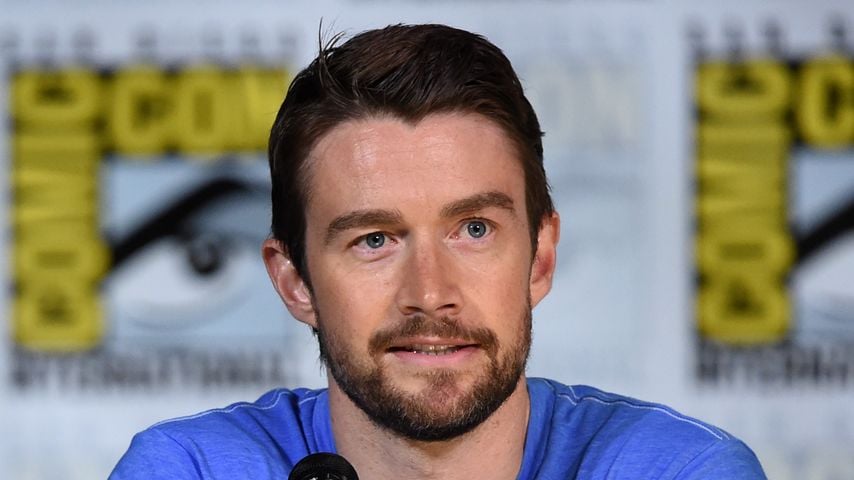 Robert Buckley 2017