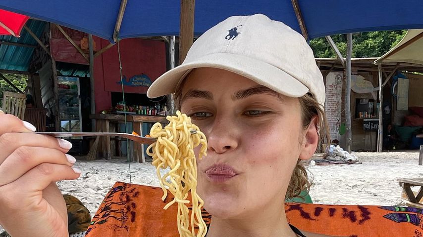 Elena Carrière, Influencerin