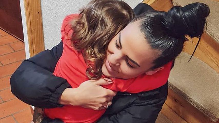 Bei "Promis unter Palmen": Elena Miras vermisste ihre Lieben