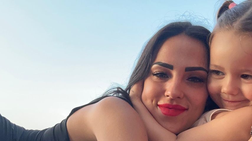 Elena Miras und ihre Tochter Ayleen im Februar 2023