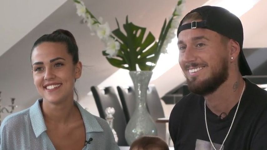 Elena Miras und Mike Heiter mit ihrer Tochter Aylen