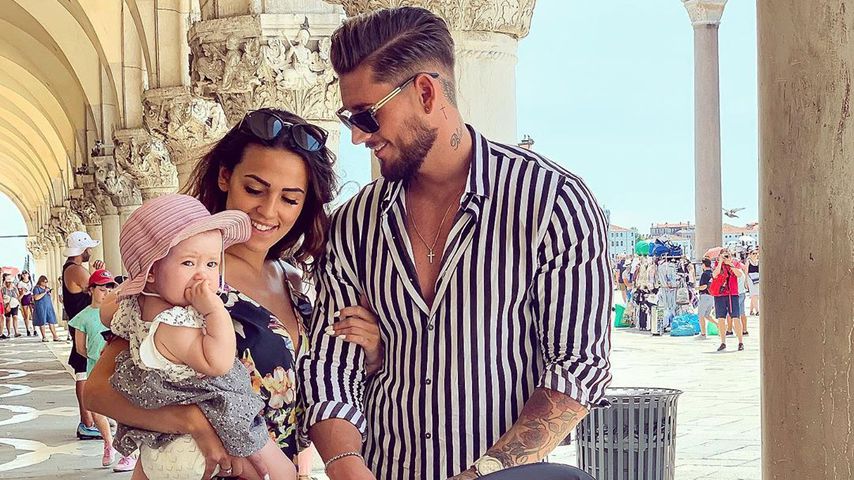 Elena Miras und Mike Heiter mit Tochter Aylen
