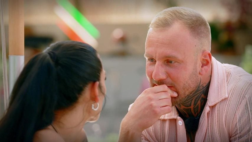 Elena Miras und Johannes bei "Make Love, Fake Love", 2025