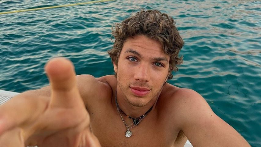 In Unterwäsche: Elias Becker startet als Männermodel durch