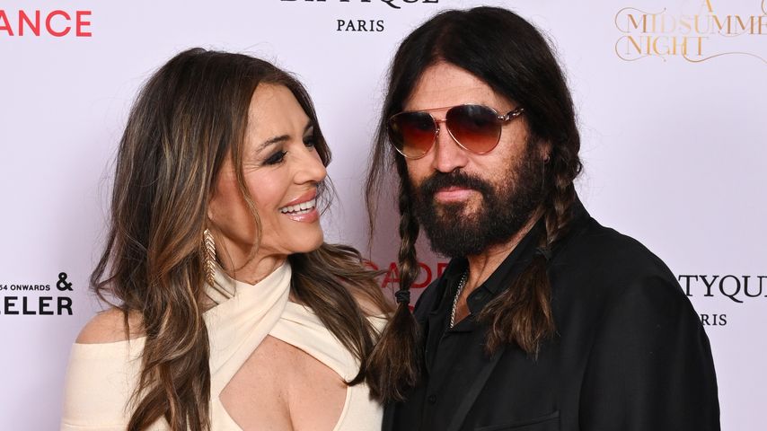 Elizabeth Hurley und Billy Ray Cyrus, Juni 2025