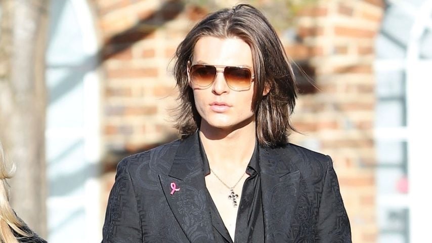 Elizabeth Hurleys Sohn Damian Hurley bei der Beerdigung von Liam Payne