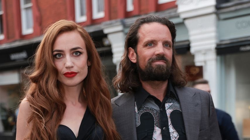 Elizabeth Jagger mit ihrem Ehemann Christopher Behlau