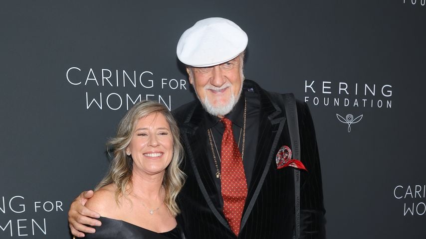 Mick Fleetwood zeigt sich erstmals mit Ehefrau Elizabeth