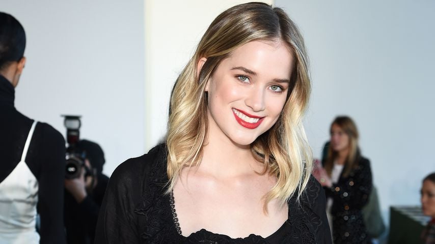 Elizabeth Lail bei der New York Fashion Week, 2019