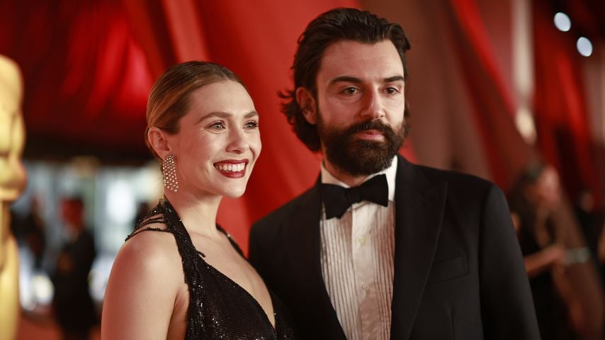 Elizabeth Olsen und Robbie Arnett bei der 95. Verleihung der Academy Awards in Hollywood, 2023