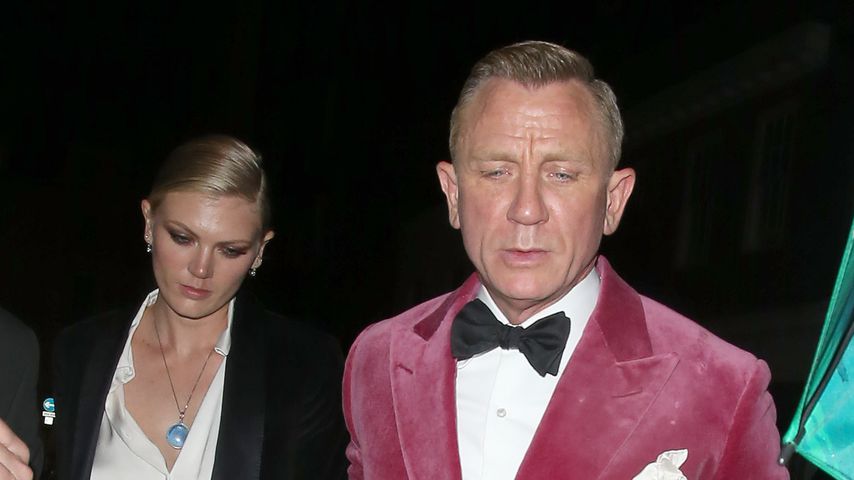 Ella Loudon und ihr Vater Daniel Craig beim Verlassen der Bond-Premiere