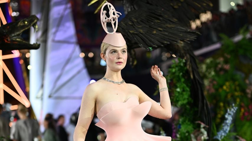 Elle Fanning besucht das britische Fan-Screening von "The Hunger Games: Sunrise On The Reaping" in London