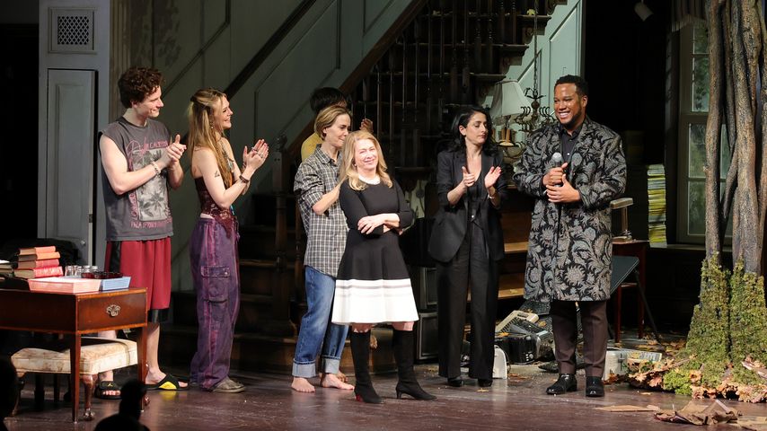 Elle Fanning und Sarah Paulson in dem Stück "Appropriate"