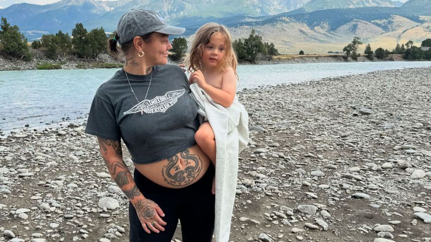 Elle King mit ihrem Sohn Lucky, September 2023