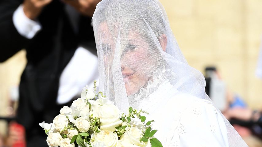 Top oder Flop? So finden Fans Ellie Gouldings Hochzeitskleid