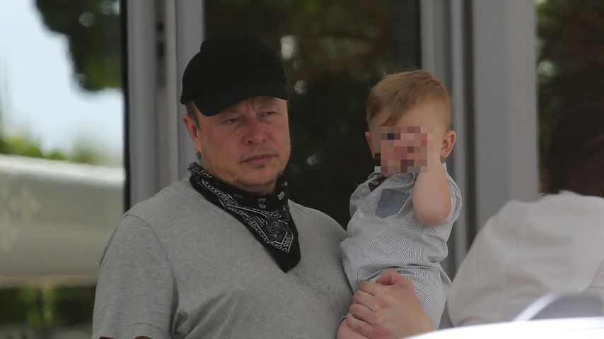 Elon Musk mit seinem Sohn X Æ A-XII