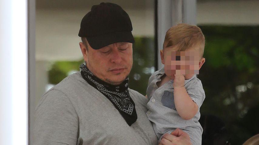 Elon Musk mit seinem Sohn X Æ A-XII