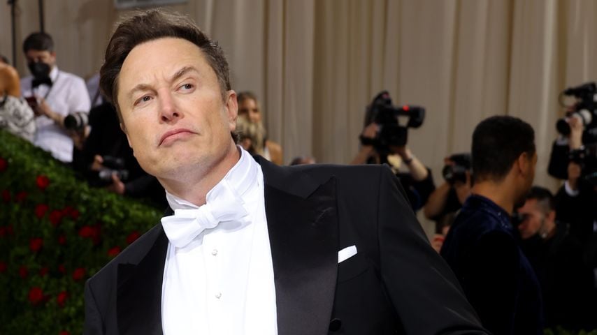 Elon Musk auf der Met Gala in New York 2022