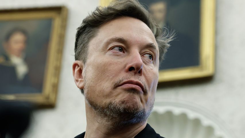 Elon Musk dementiert Drogensucht mit negativem Urintest