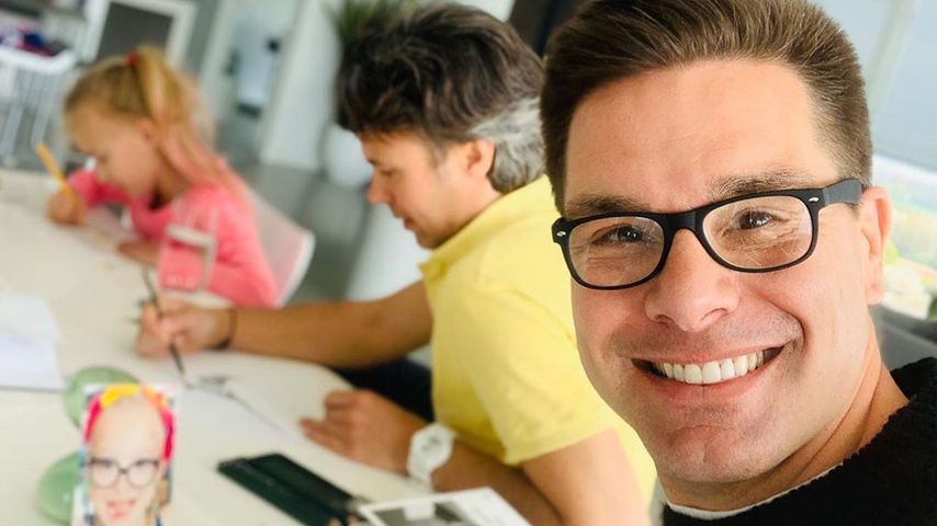 Eloy de Jong mit seinem Partner Ibo und seiner Tochter