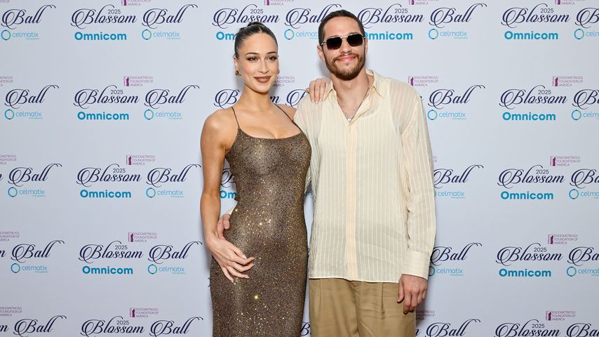 Elsie Hewitt und Pete Davidson auf dem Annual Blosson Ball 2025 in New York
