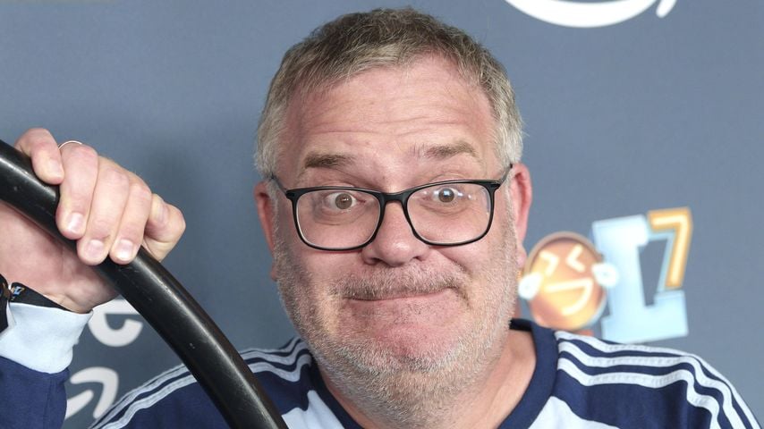 Nachwuchstalente: Elton setzt auf "junge Comedian-Damen"