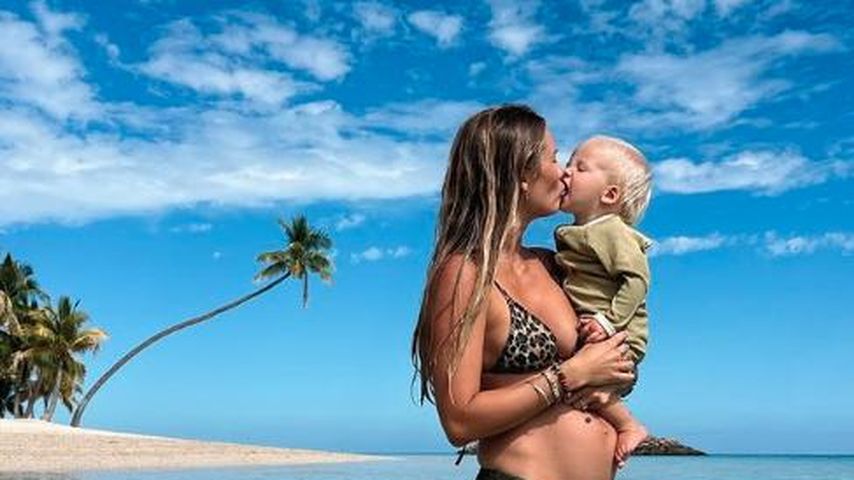 Elyse Knowles und ihr Sohn im Juni 2024