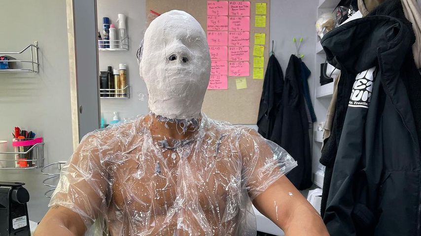 Emilio Sakraya am Set von "Rheingold"