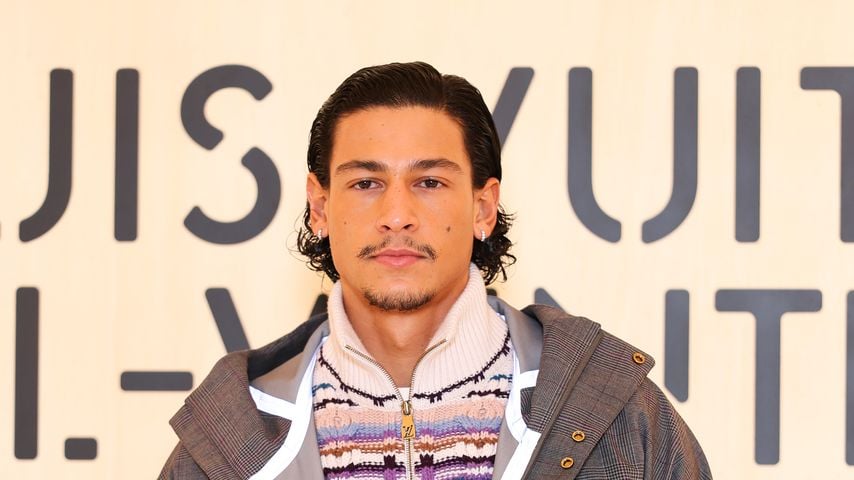 Emilio Sakraya während der Paris Fashion Week 2026