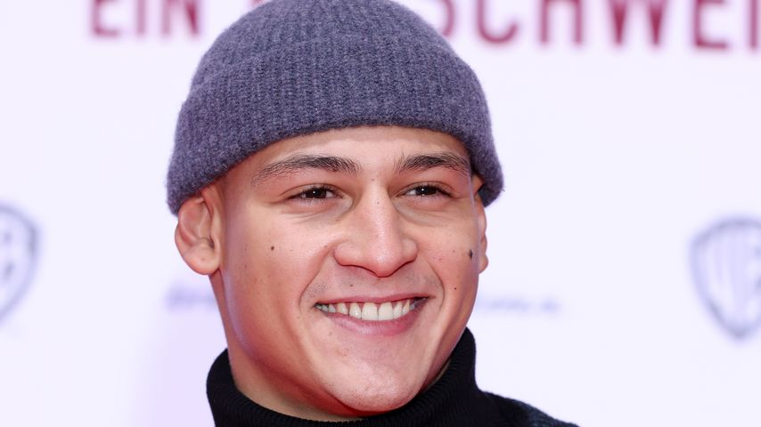 Sänger Emilio Sakraya teilt erstes Foto von seinem Sohn!