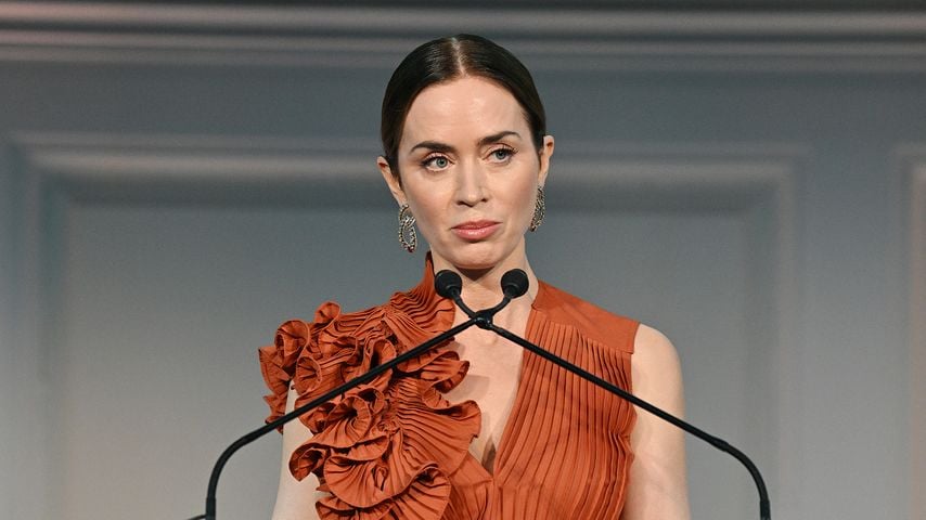 Emily Blunt inspiriert Kinder durch ihren Kampf mit Stottern