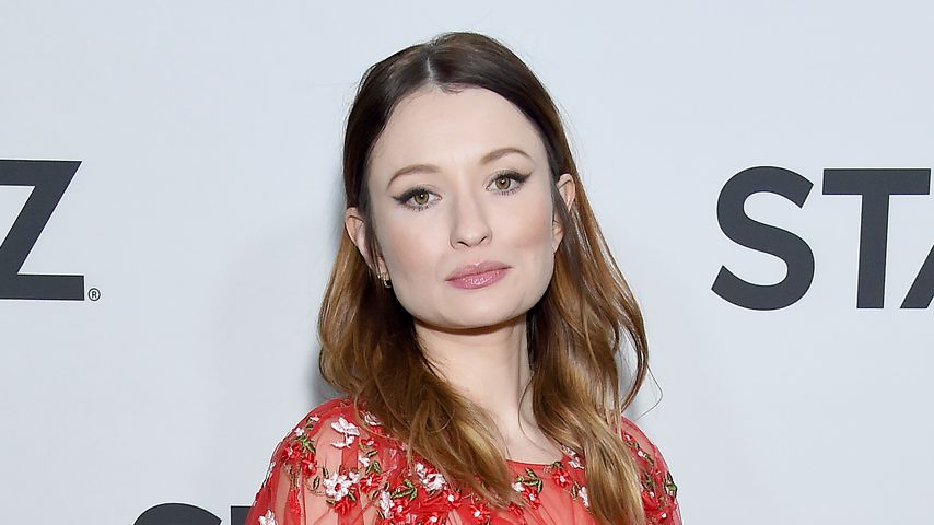 Emily Browning im Februar 2019