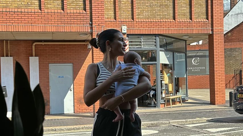 Emily Faye Miller und ihr Baby Reggie, August 2024