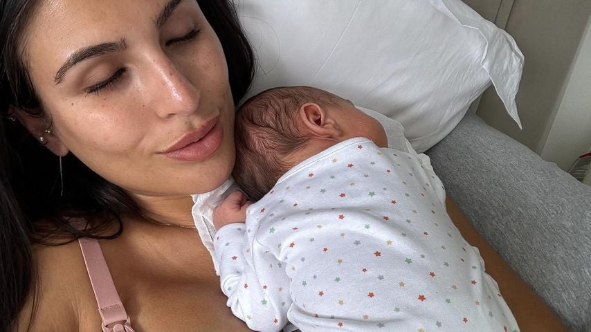Emily Faye Miller mit ihrem Sohn Reggie