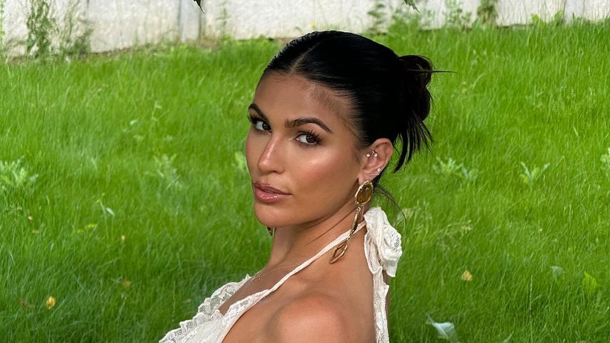 So niedlich: Emily Faye Miller teilt erste Familienporträts