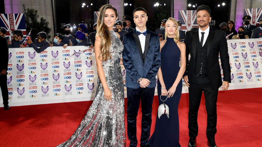 Mit Papa: Katie Price' Tochter (14) feiert Red-Carpet-Debüt