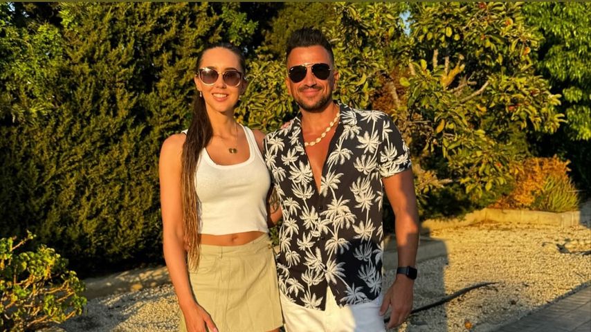 Emily MacDonagh und Peter Andre, April 2025