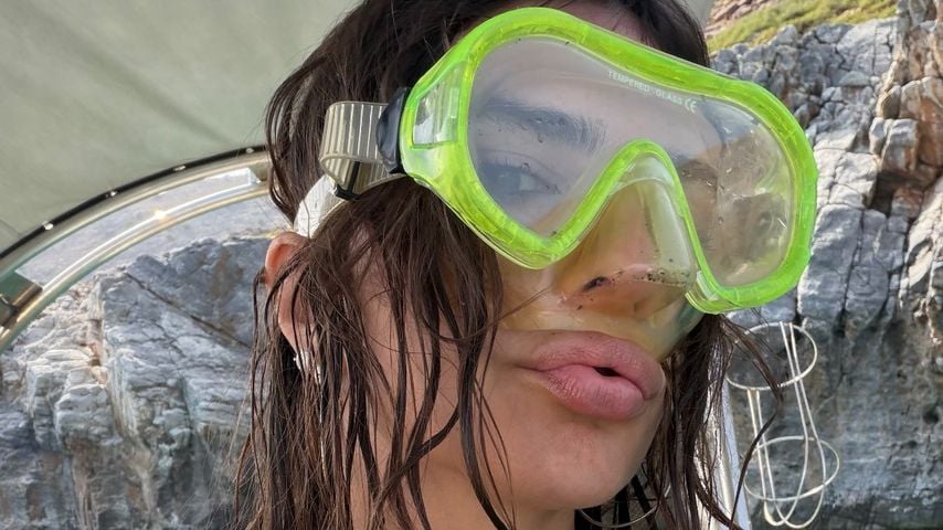 Emily Ratajkowski im Urlaub