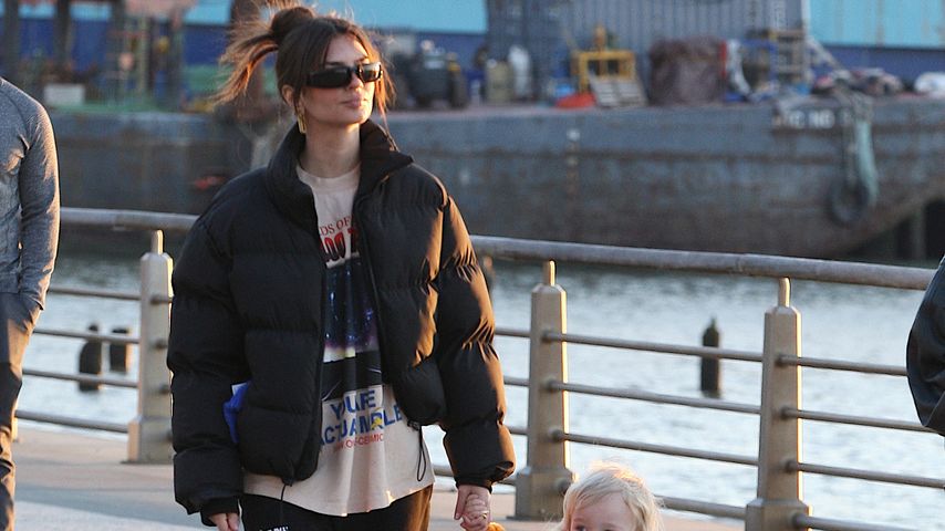 Emily Ratajkowski und ihr Sohn in New York