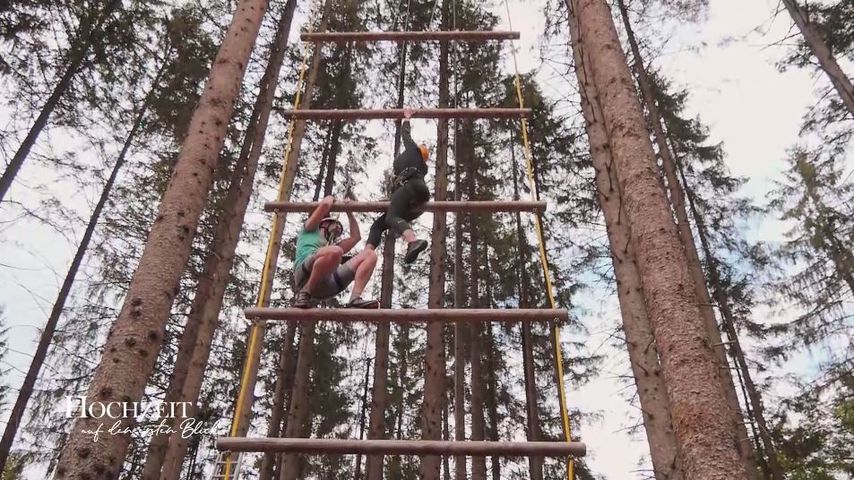 Emily und Robert auf ihrer Hochzeitsreise