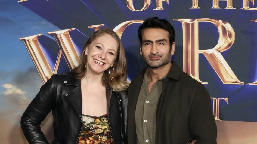 Emily V. Gordon und Kumail Nanjiani im Februar 2023 in Los Angeles