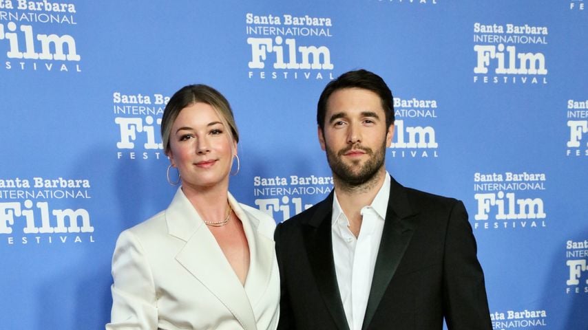 Emily VanCamp und Josh Bowman