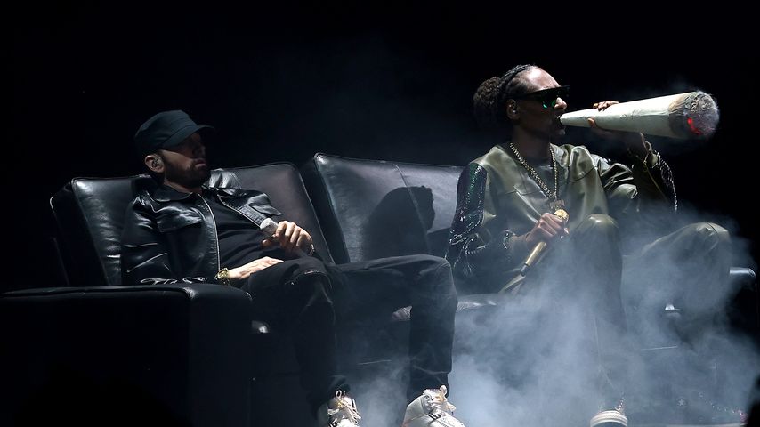 Eminem und Snoop Doogg mit einem XXL-Joint im August 2022