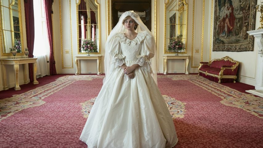 Emma Corrin in "The Crown"