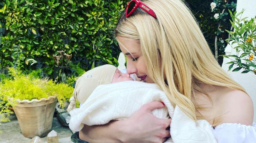 Emma Roberts mit ihrem Sohn Rhodes