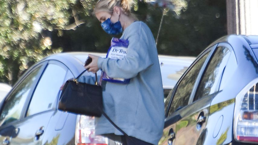 Megaprall! Emma Roberts beim Weihnachtsshopping gesichtet