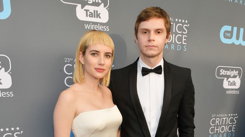 Emma Roberts und Evan Peters, 2018