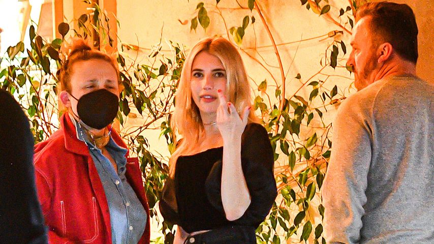 Nach Trennung: Emma Roberts zeigt Paparazzi den Mittelfinger