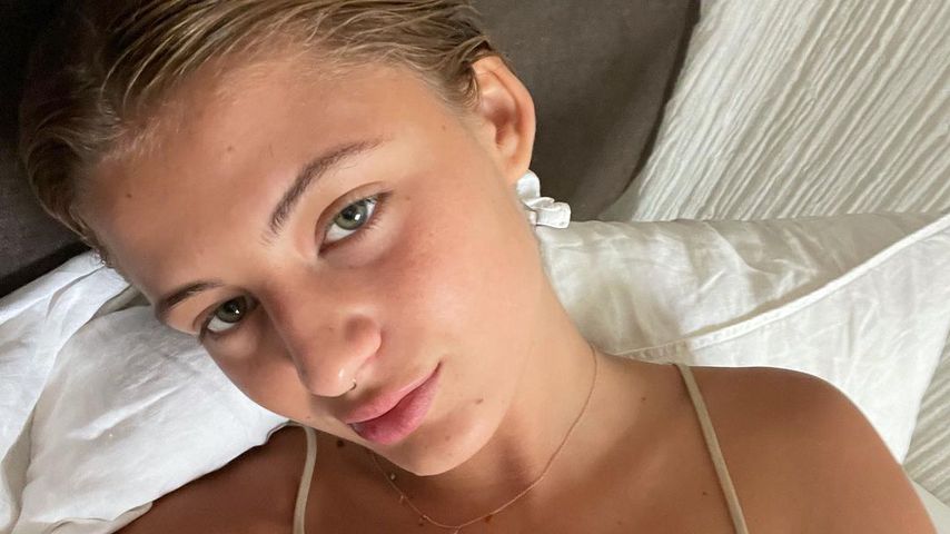 Getrennt? Emma Schweiger sucht wohl nach der Liebe im Netz!
